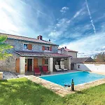 Casa vacanze With A Fireplace 05 *