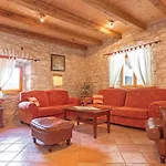 With A Fireplace 05 Casa vacanze