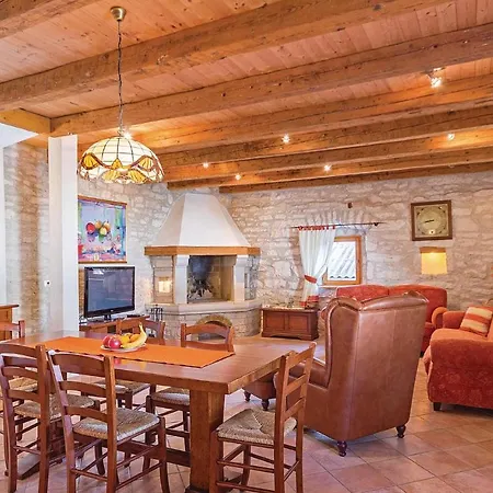 Lovely Home In Puntera With Kitchen Holiday home Puntera